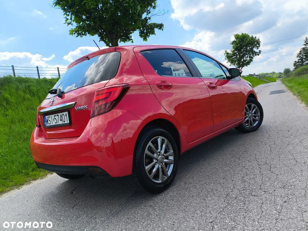 Toyota Yaris 1.33 VVT-i Executive - 10