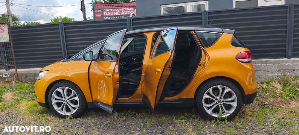 Renault Scenic ENERGY dCi 110 EXPERIENCE - 11