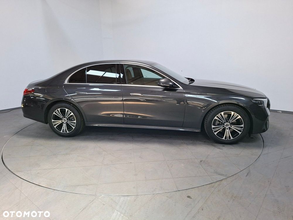 Mercedes-Benz Klasa E - 11