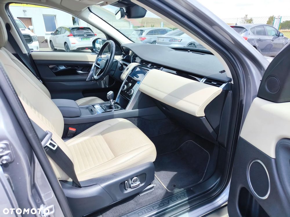Land Rover Discovery Sport - 10