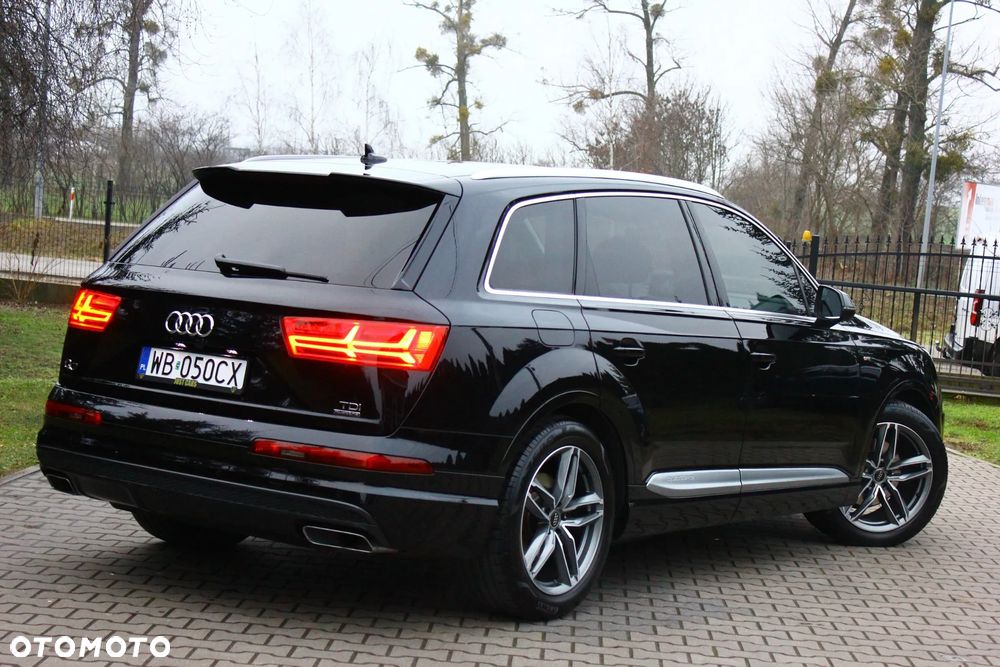 Audi Q7 - 11