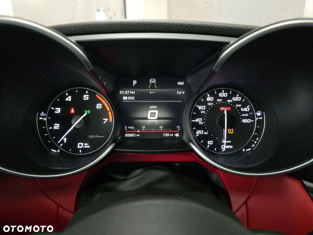 Alfa Romeo Giulia 2.0 Turbo Veloce Q4 - 12