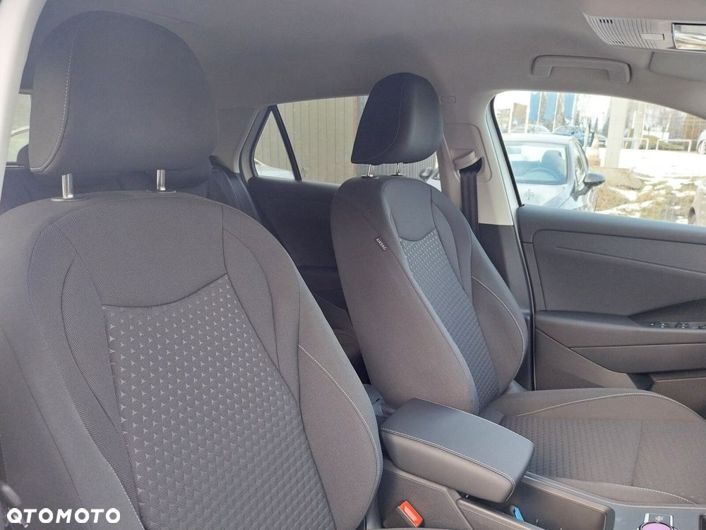 Volkswagen T-Roc - 13