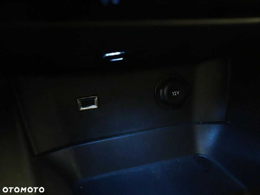 Peugeot 3008 BlueHDi 130 Stop & Start EAT8 Active Business-Paket - 29