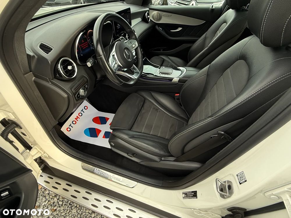 Mercedes-Benz GLC 300 de 4Matic 9G-TRONIC AMG Line Plus - 23