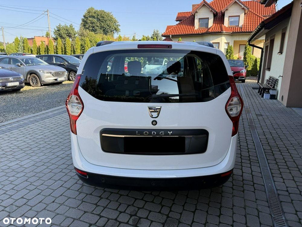 Dacia Lodgy SCe 100 Essential - 8