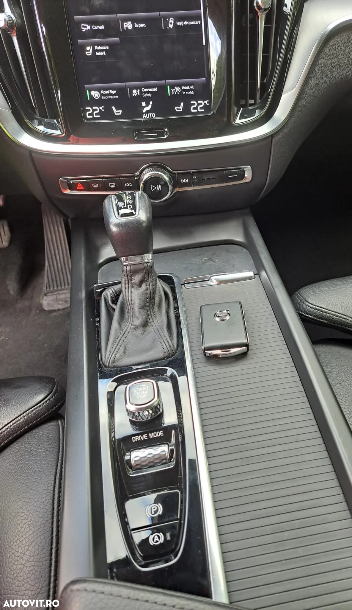 Volvo V60 T4 Momentum Pro - 21