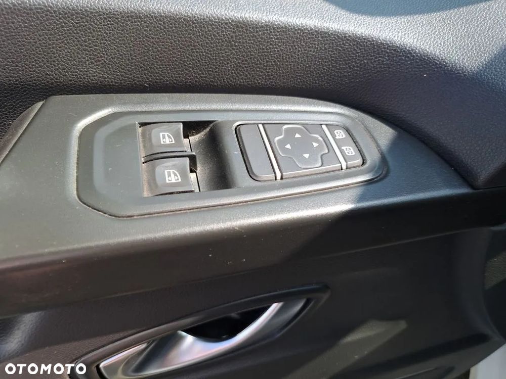 Renault Trafic - 16