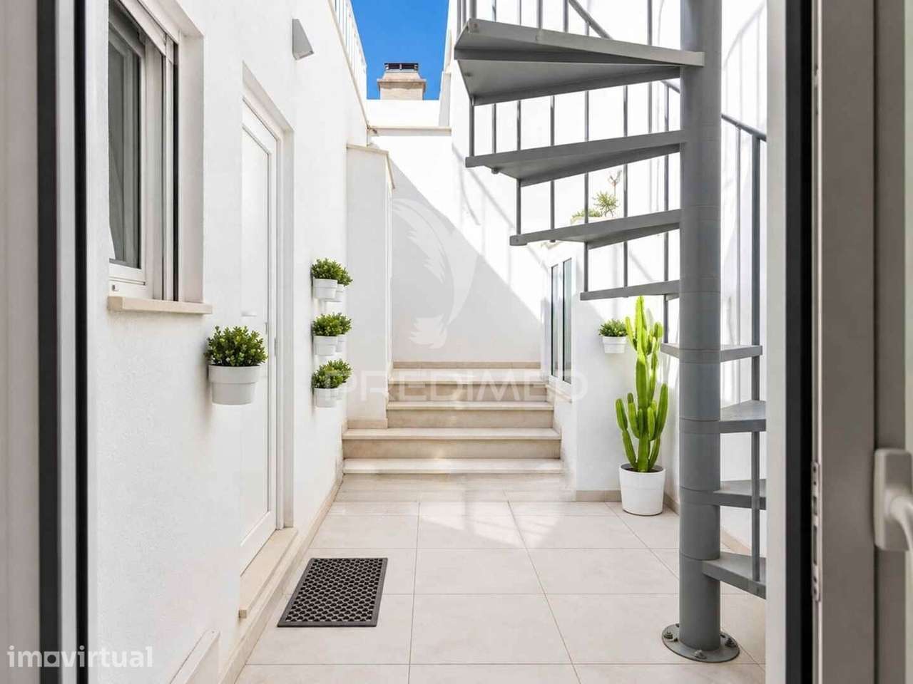 Apartamento T1 totalmente renovado em Campolide - Lisboa - Grande imagem: 2/19