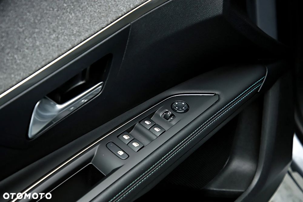 Peugeot 3008 1.2 PureTech Allure Pack S&S EAT8 - 20