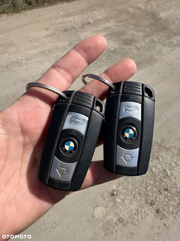 BMW Seria 3 318d - 23