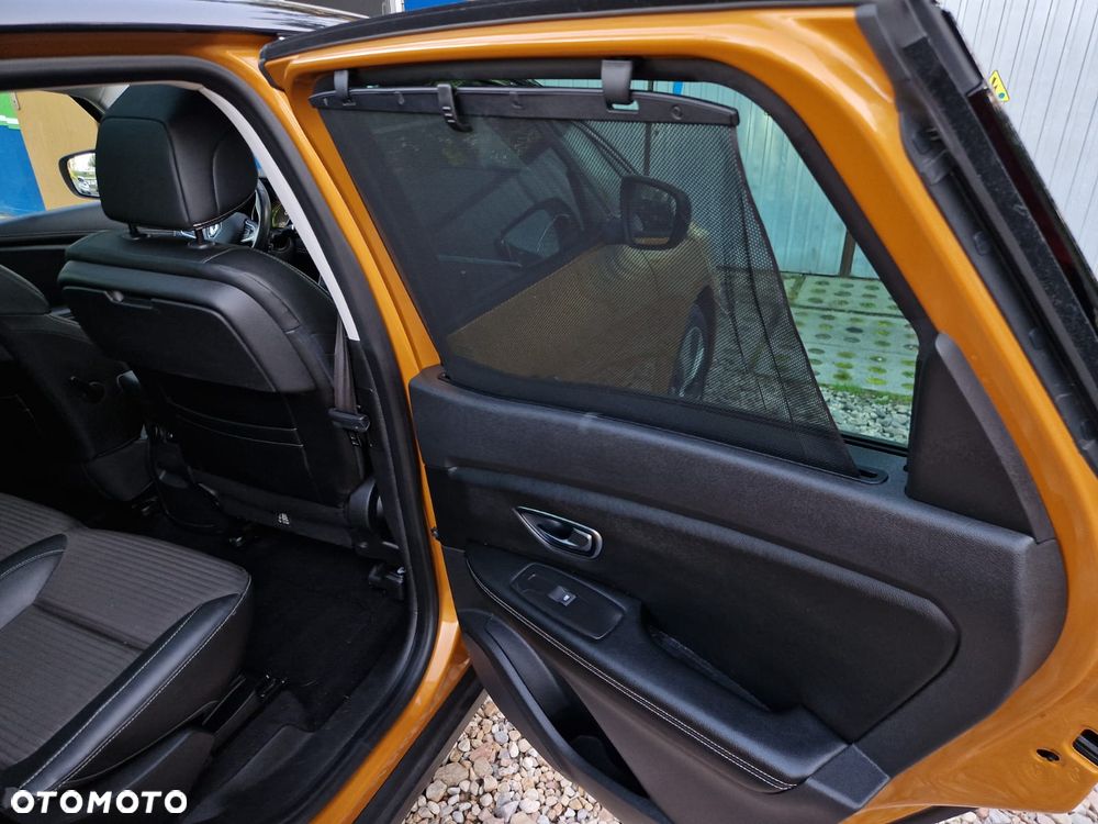 Renault Scenic - 31