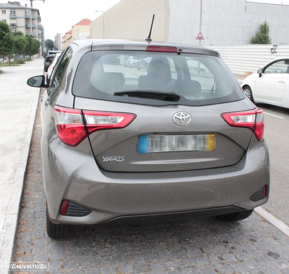 Toyota Yaris 1.0 VVT-i Comfort+P.Style - 4