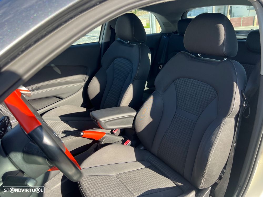 Audi A1 1.6 TDI S line edition m. S line Sport Pack - 4