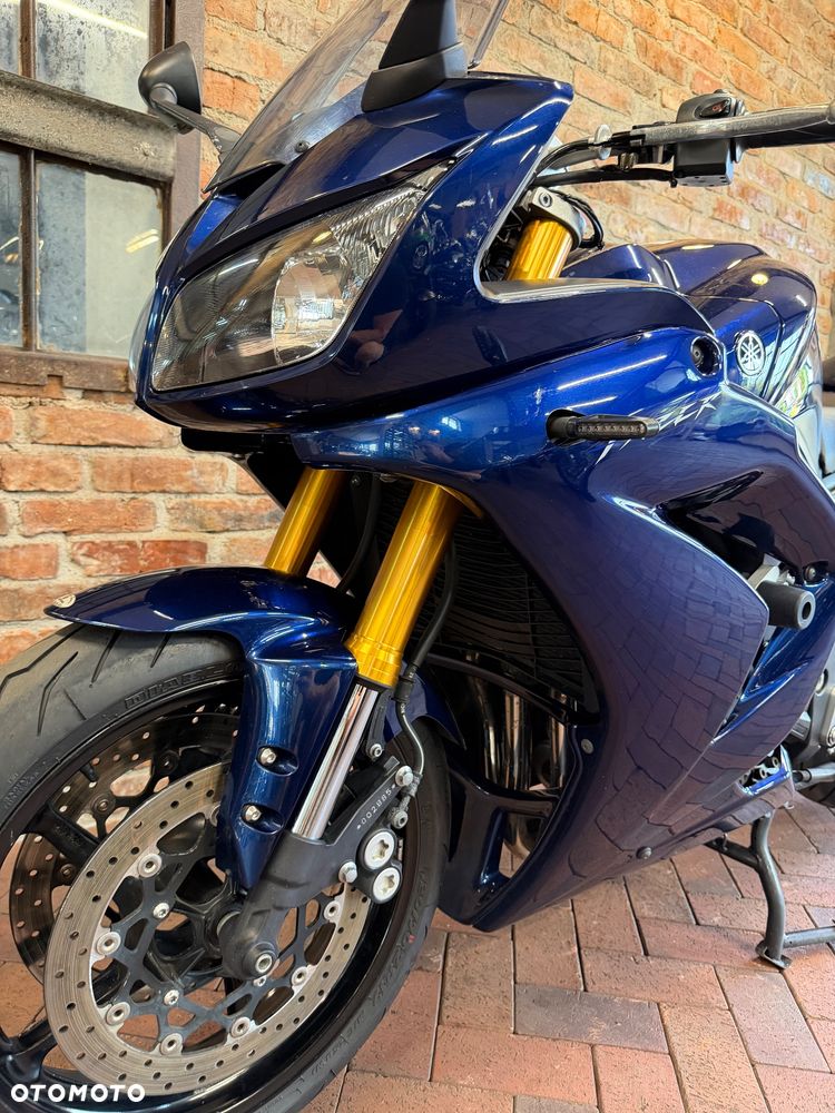 Yamaha FZ - 7