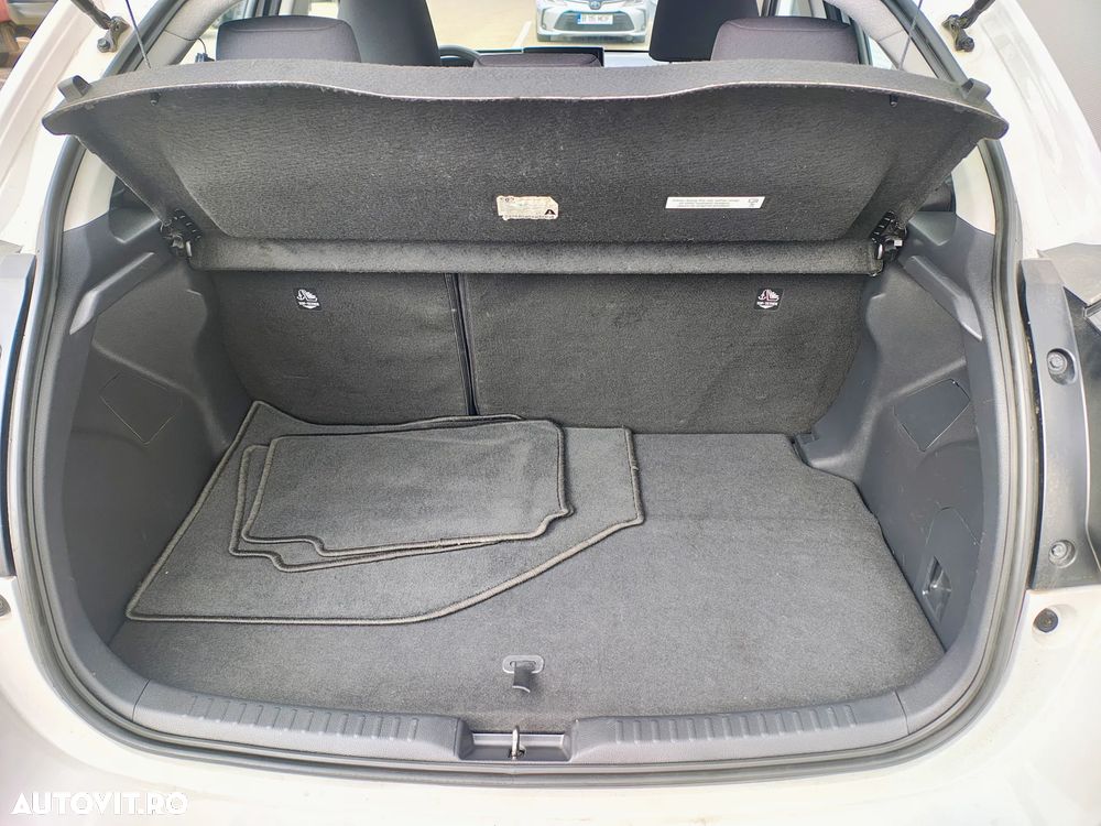 Toyota Yaris 1.5 VVT-i HSD Eco - 12