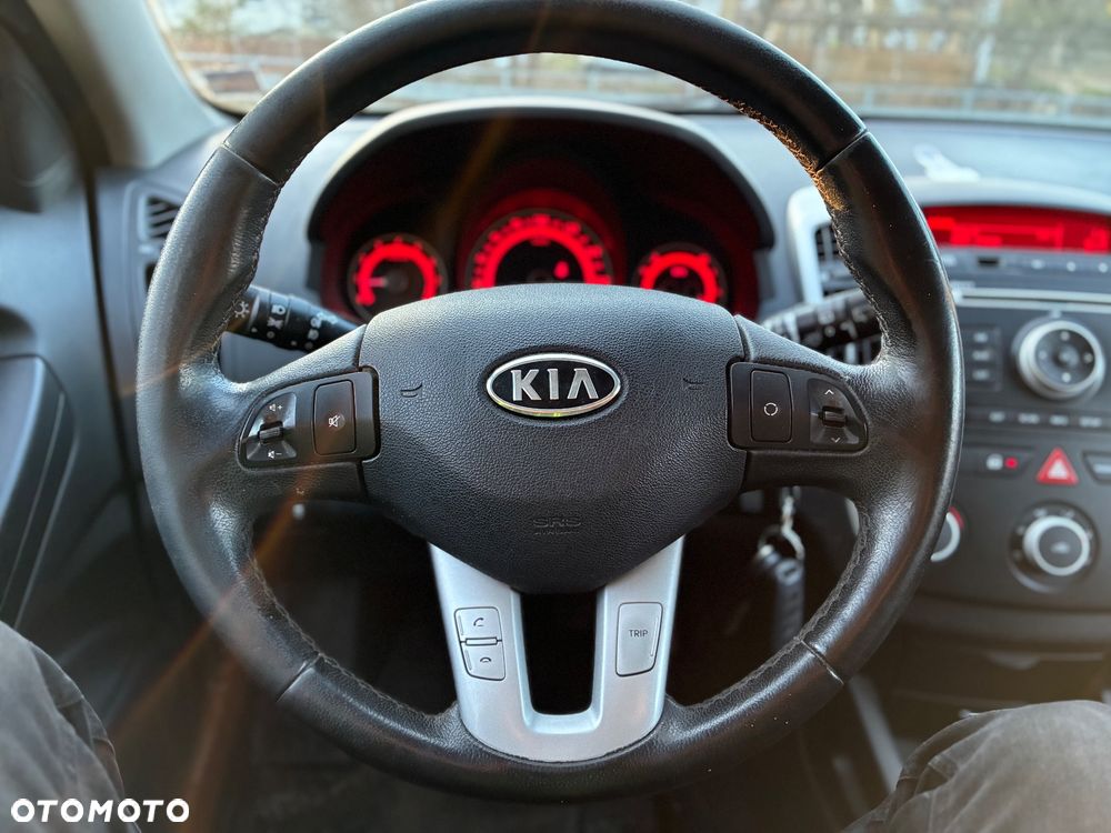 Kia Ceed 1.4 CVVT Attract - 11