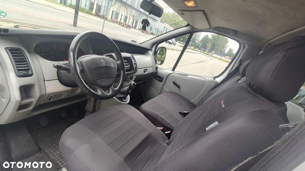 Renault Trafic - 8