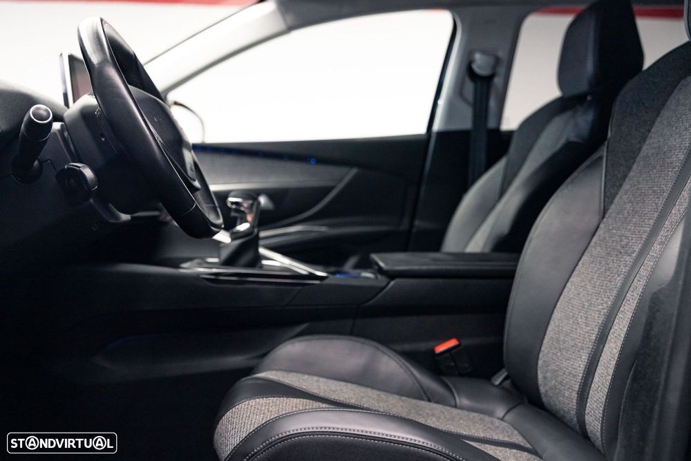 Peugeot 5008 1.5 BlueHDi Allure - 17