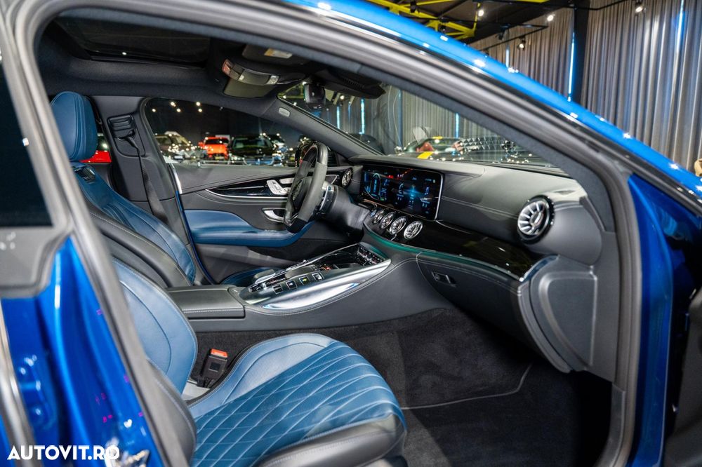 Mercedes-Benz AMG - 33