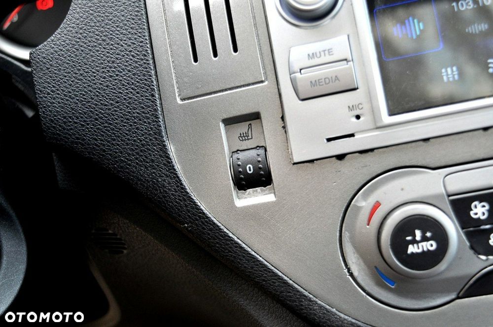 Ford Kuga 2.0 TDCi Titanium - 27