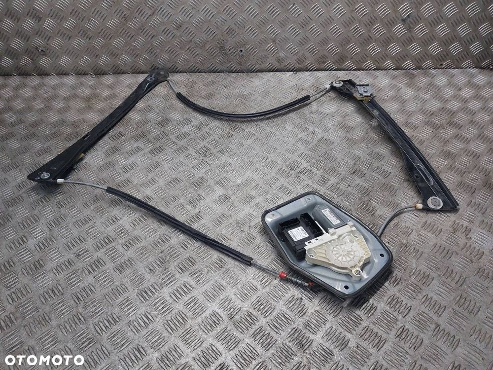 MECHANIZM PODNOŚNIK SZYBY PRAWY PRZÓD ELEKTRYCZNY VW GOLF V 1K0959792G - 1