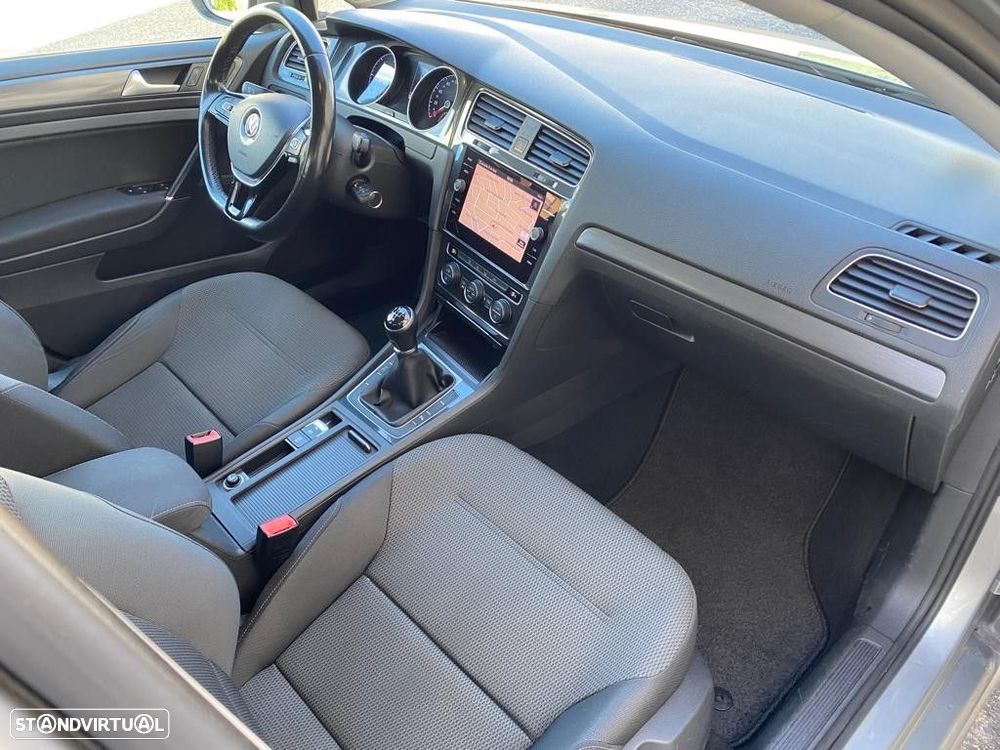 VW Golf Variant 1.6 TDi Confortline - 8