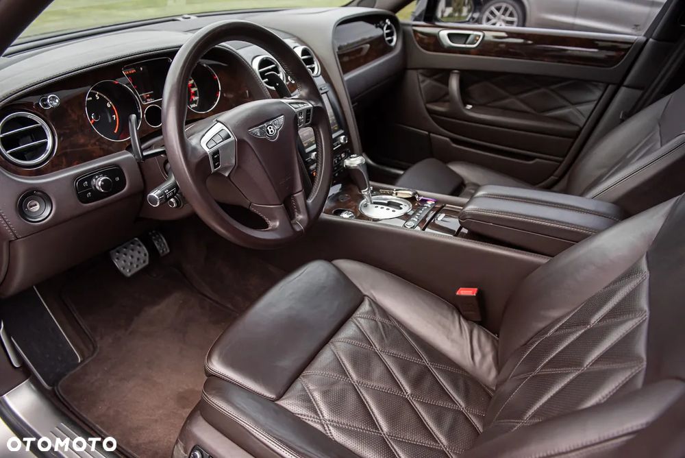 Bentley Flying Spur Mulliner - 17