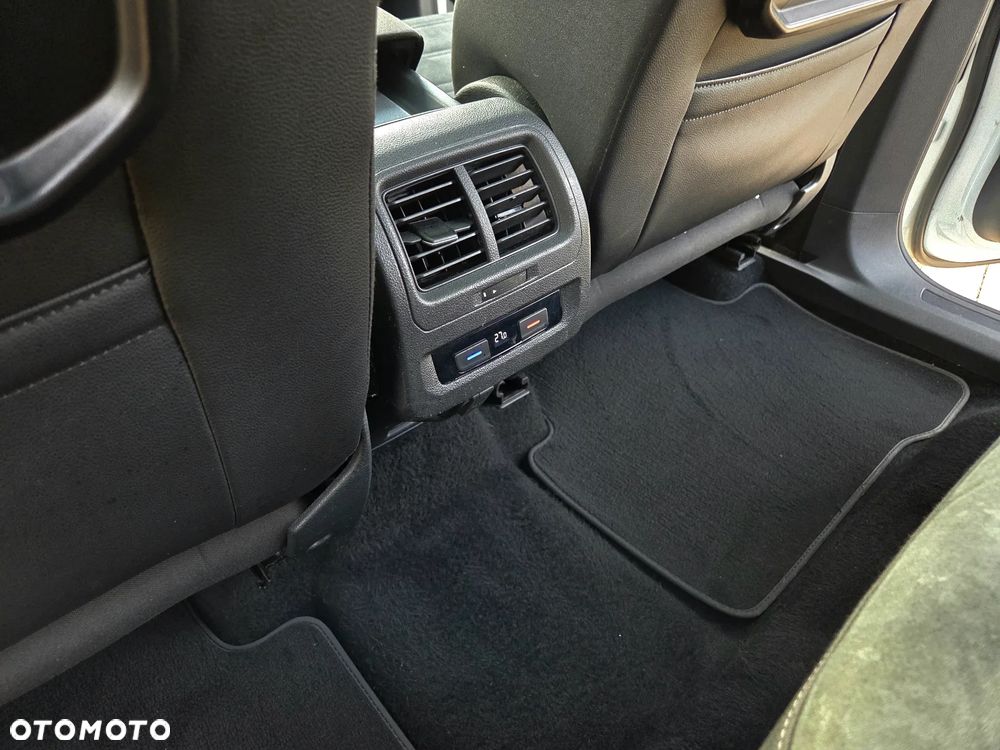 Volkswagen Touran 2.0 TDI SCR DSG UNITED - 14