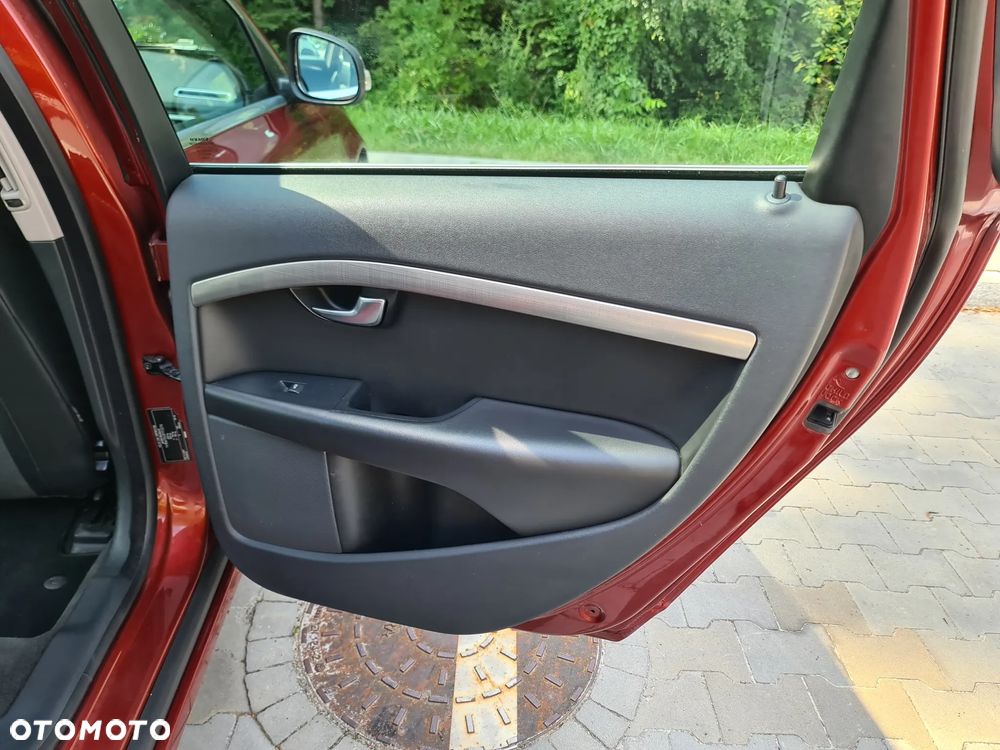 Volvo V70 DRIVe Momentum - 28