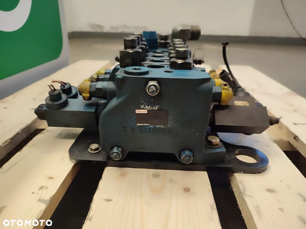 Rozdzielacz hydrauliczny 07260157 JCB 536-70 - 5