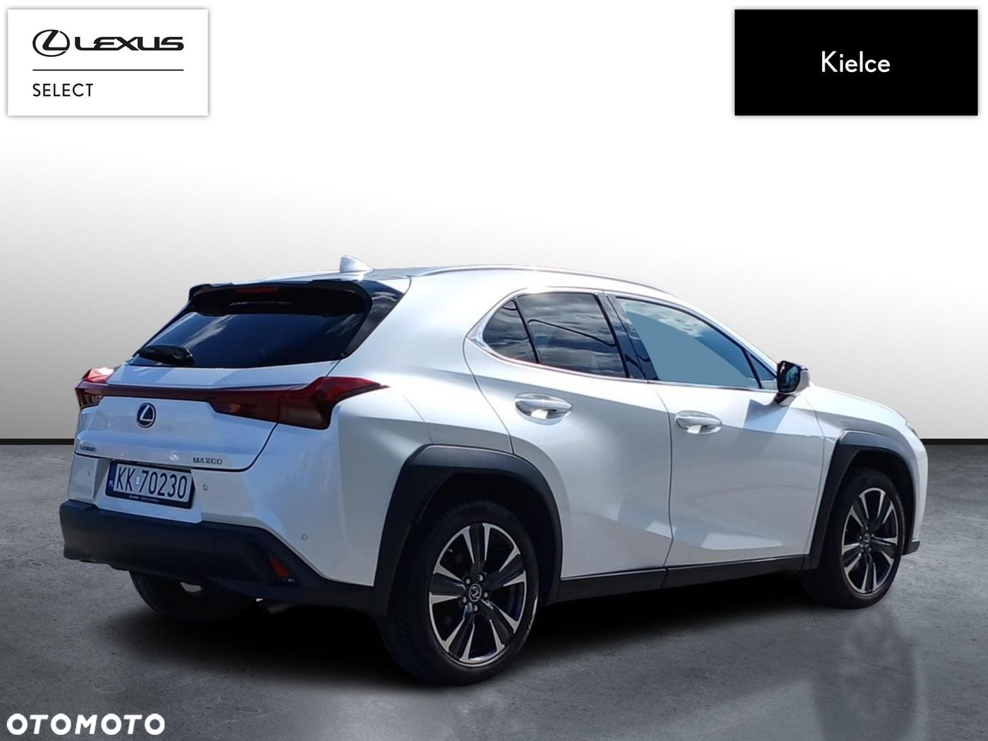 Lexus UX - 5