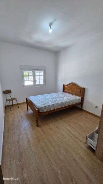 Apartamento T2 com Garagem | Remodelado em Miranda do Douro - Grande imagem: 3/12