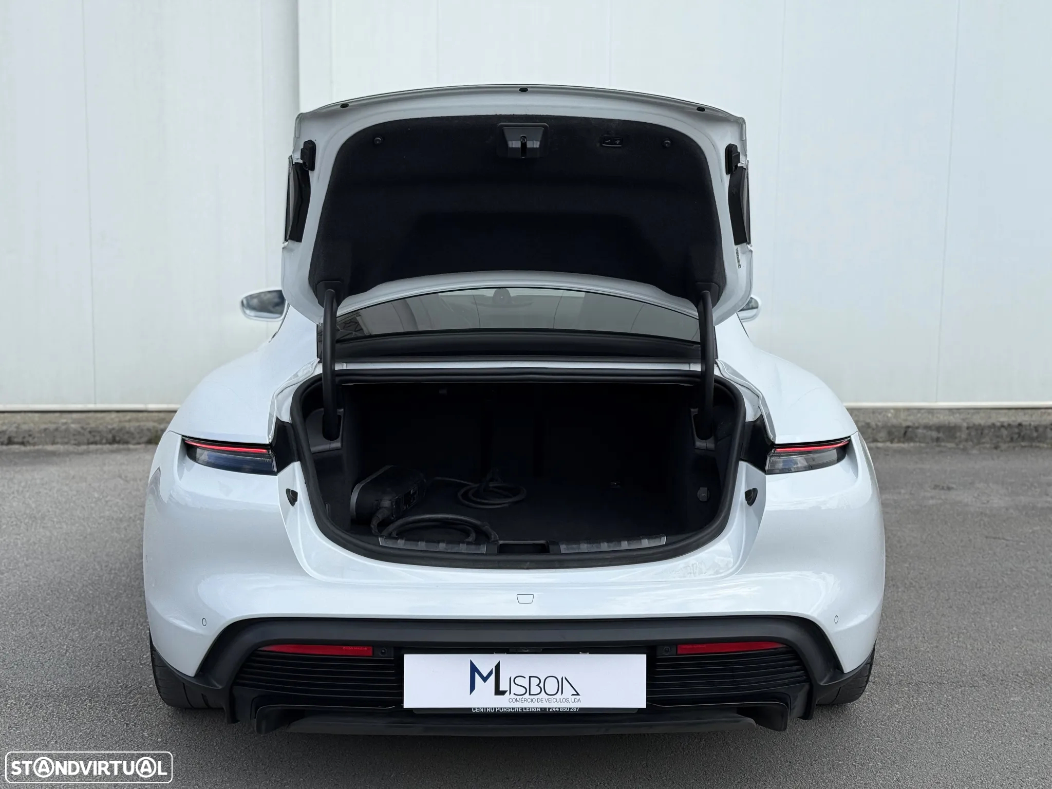 Porsche Taycan Turbo - 14