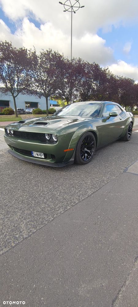 Dodge Challenger 5.7 R/T - 2