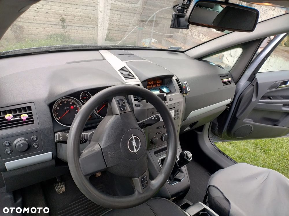 Opel Zafira 1.6 Elegance - 4