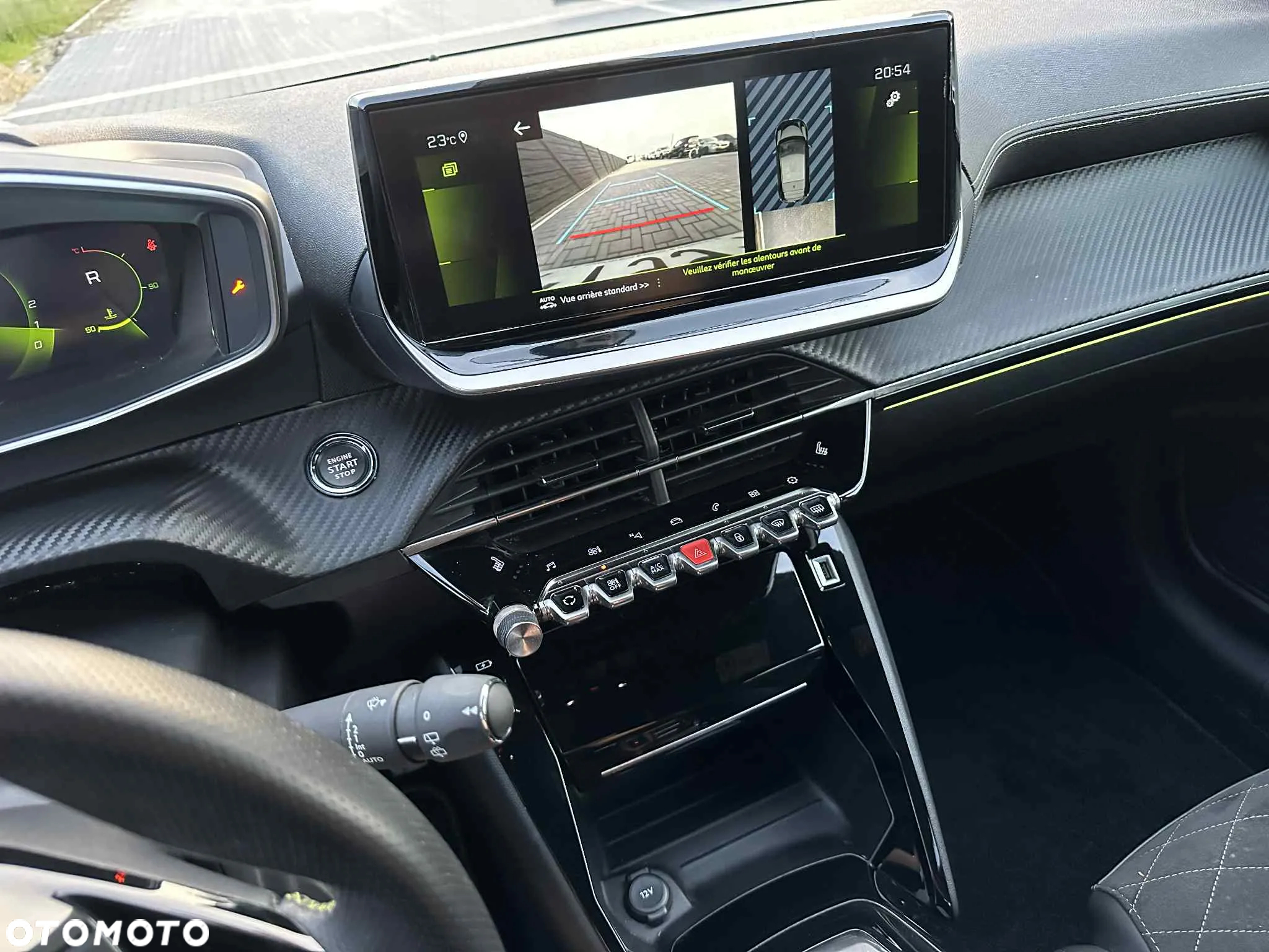 Peugeot 208 PureTech 100 EAT8 GT - 17