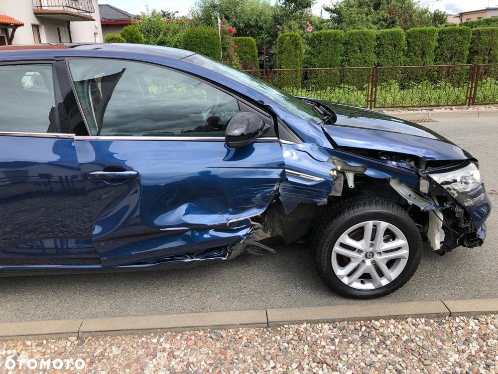 Renault Megane 1.2 Energy TCe Limited - 10