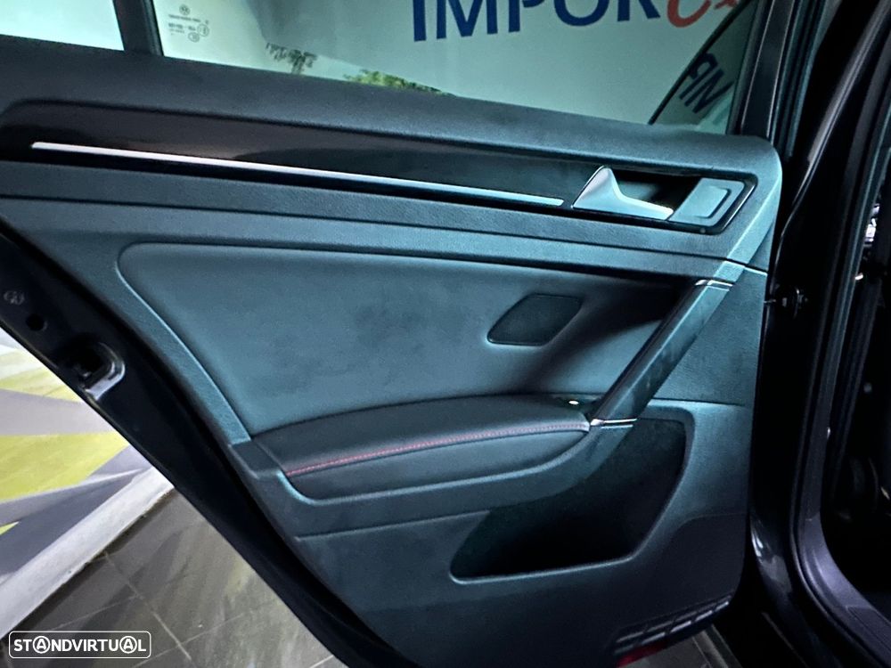 VW Golf 2.0 TSi GTi DSG Performance - 33