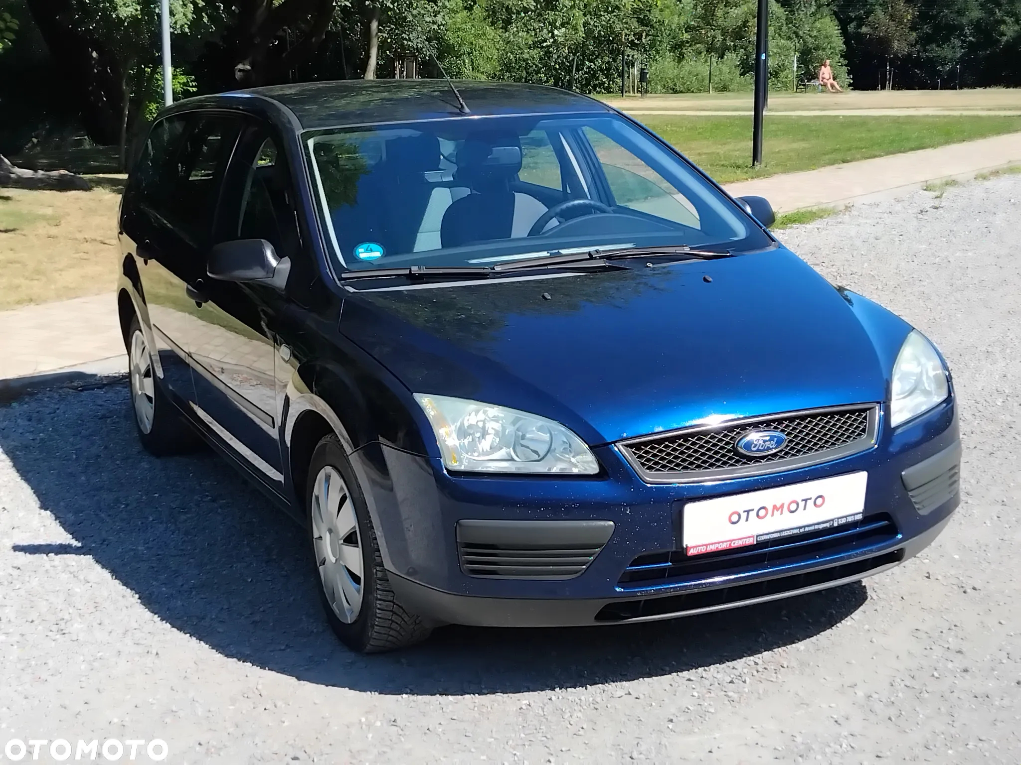 Ford Focus Turnier 2.0 16V Style - 14