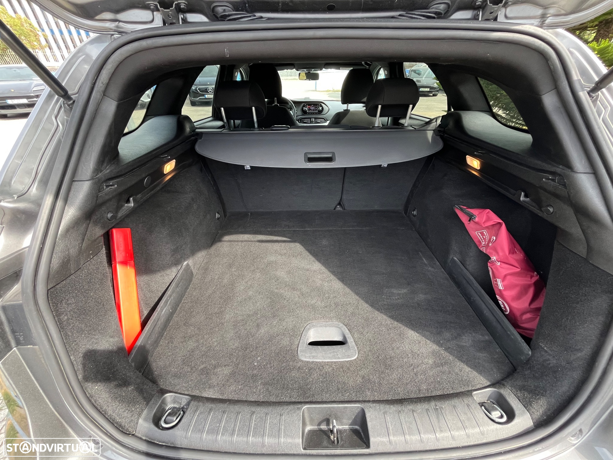 Fiat Tipo Station Wagon 1.3 M-Jet Street - 19