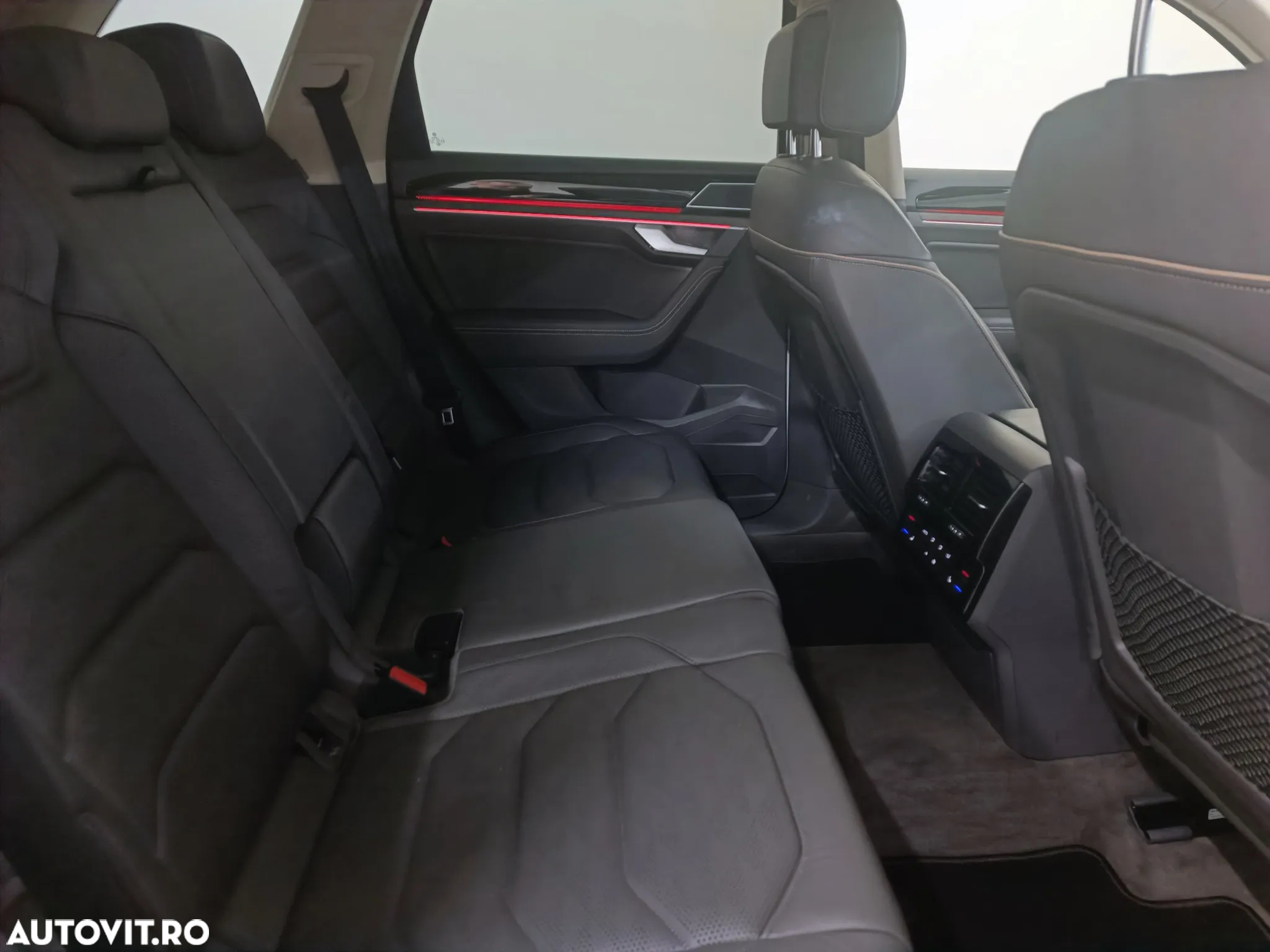 Volkswagen Touareg 3.0 V6 TDI 4Motion DPF Automatik Atmosphere - 11
