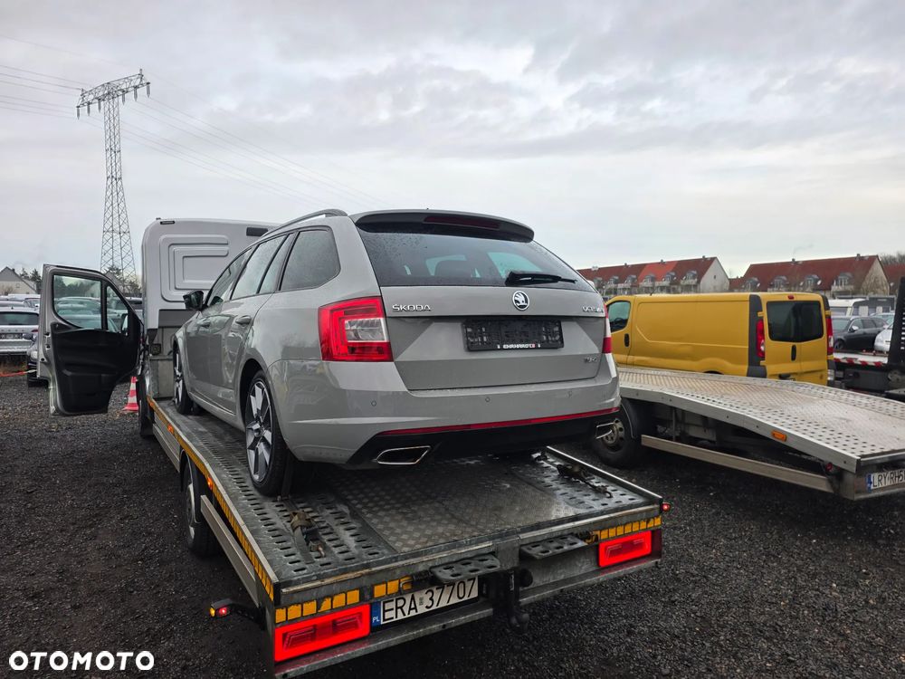 Skoda Octavia 2.0 TDI RS Challenge DSG - 24