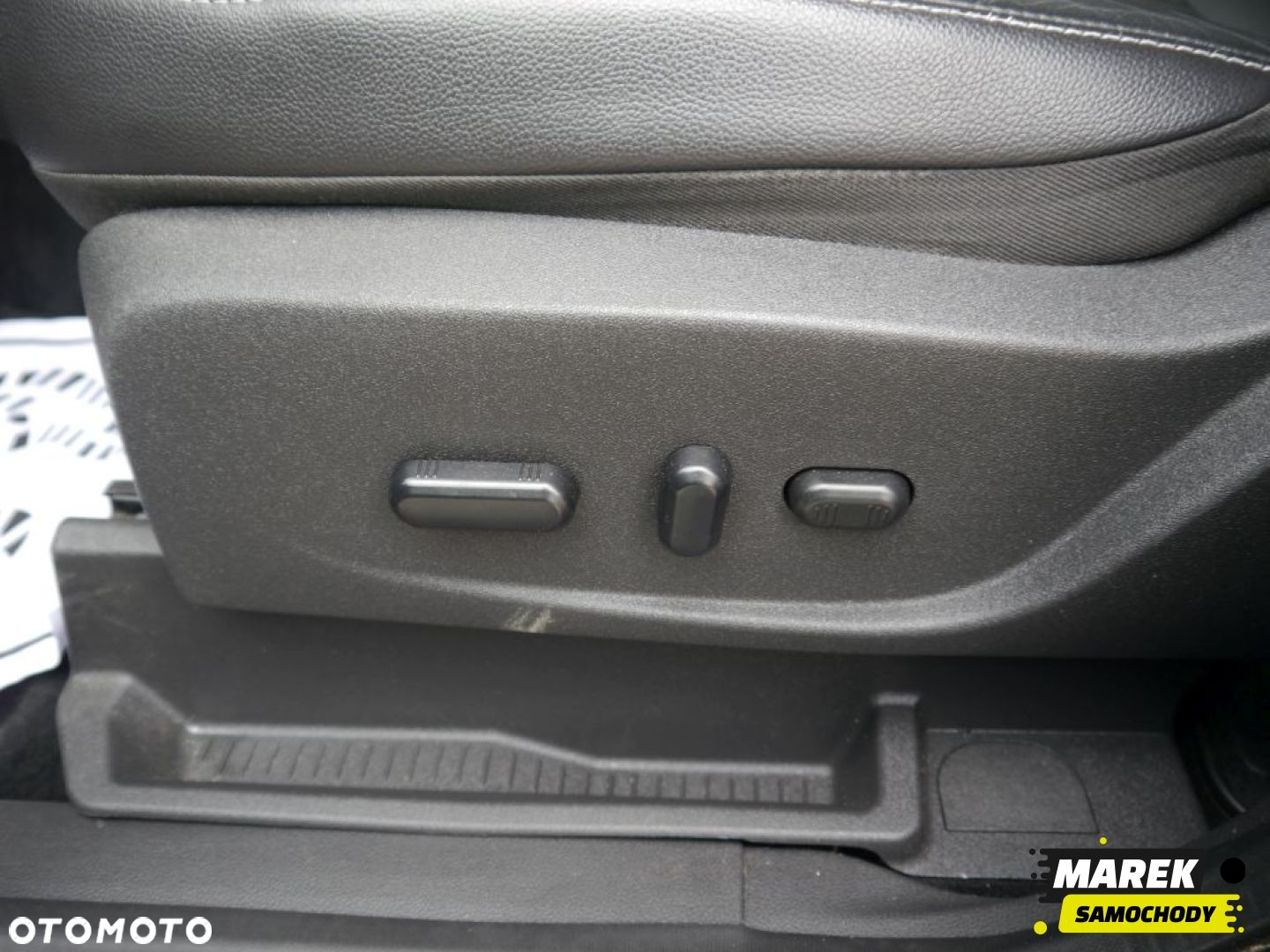 Ford Kuga - 23