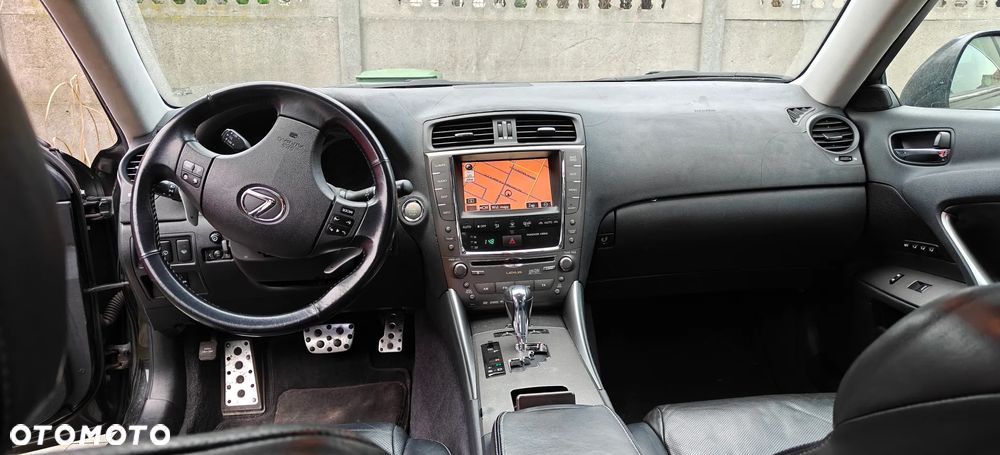 Lexus IS 250 Prestige - 10