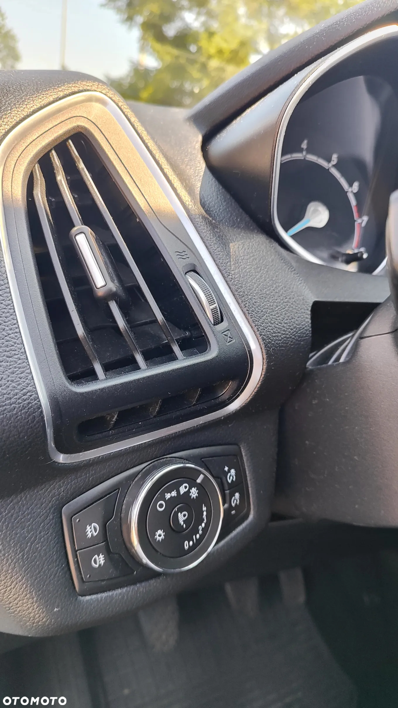 Ford B-MAX 1.0 EcoBoost Titanium - 17