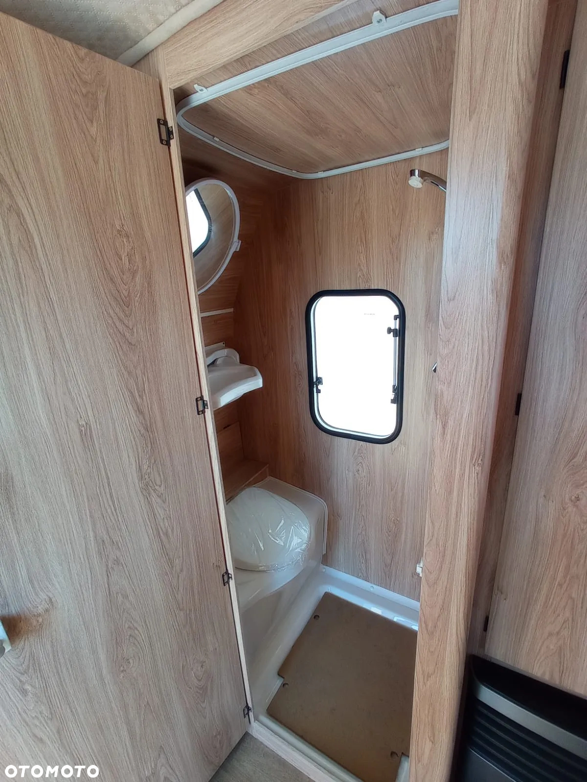 Niewiadów DOSTAWA! PROMOCJA! Przyczepa kempingowa N126NT z termą elektryczną i wyposażeniem dodatkowym. DOSTĘPNA OD RĘKI! DMC 750kg, kat. B - 22