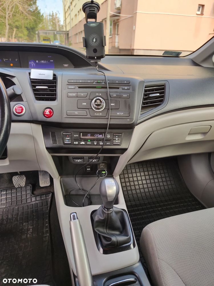 Honda Civic 1.8 Executive EU6 - 12