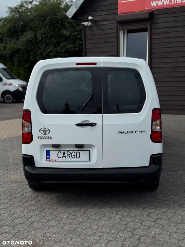 Toyota Proace City - 7