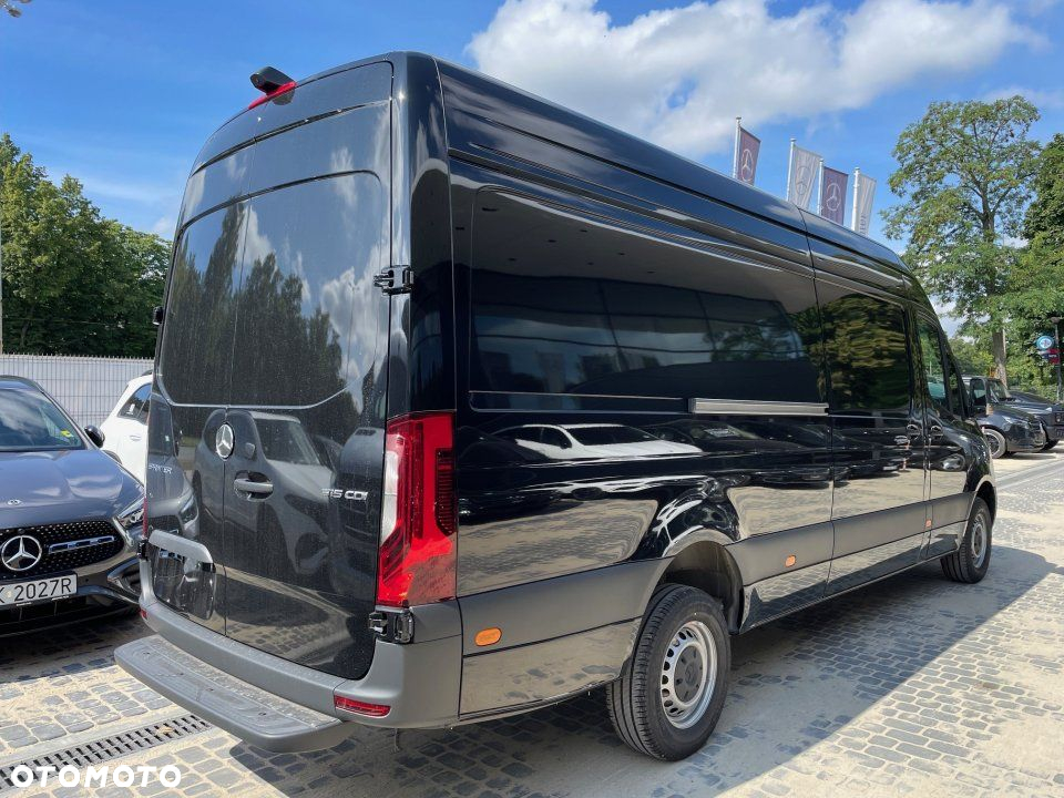 Mercedes-Benz Sprinter - 7